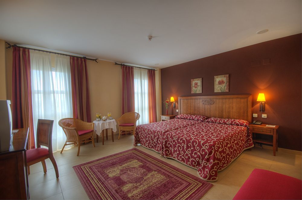 Hotel Gran Ciudad Del Sur 4*